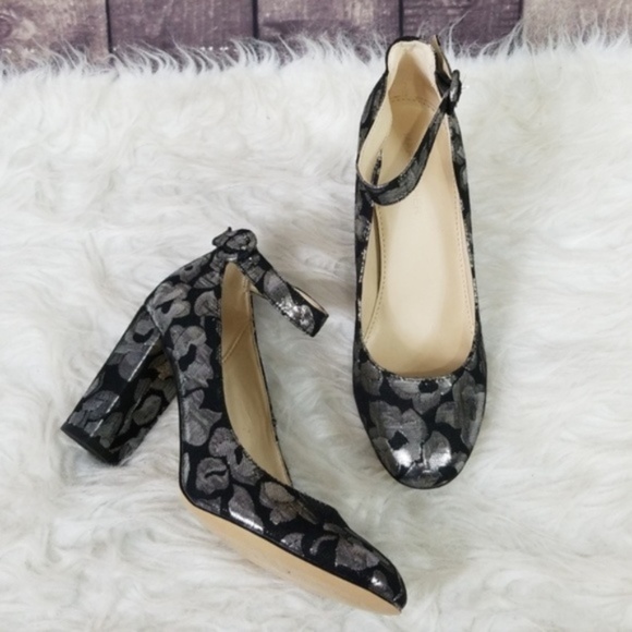 Marc Fisher black & silver metallic Ion pumps - Picture 2 of 8